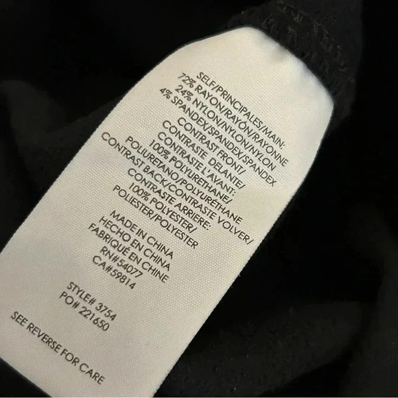 Cabi Miranda Black vegan  leather Skirt Size:2 #3754 - Picture 7 of 9